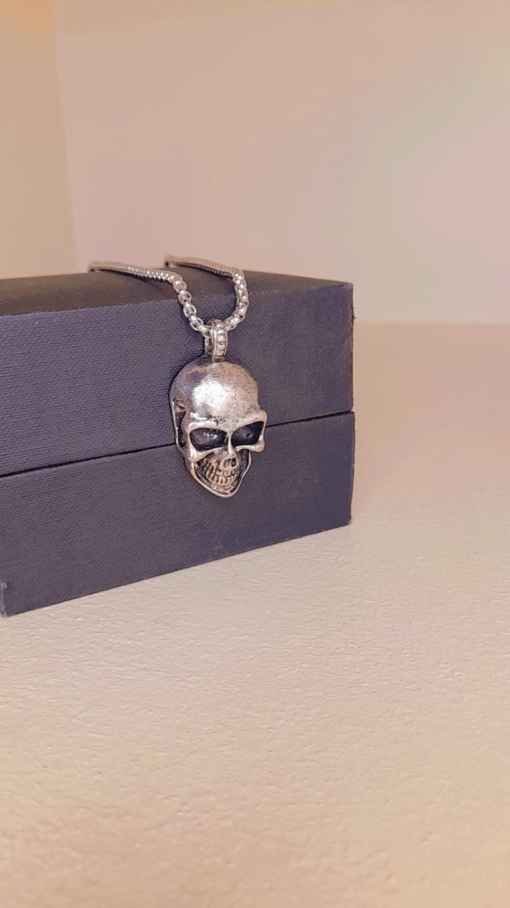 SKULL CHAIN